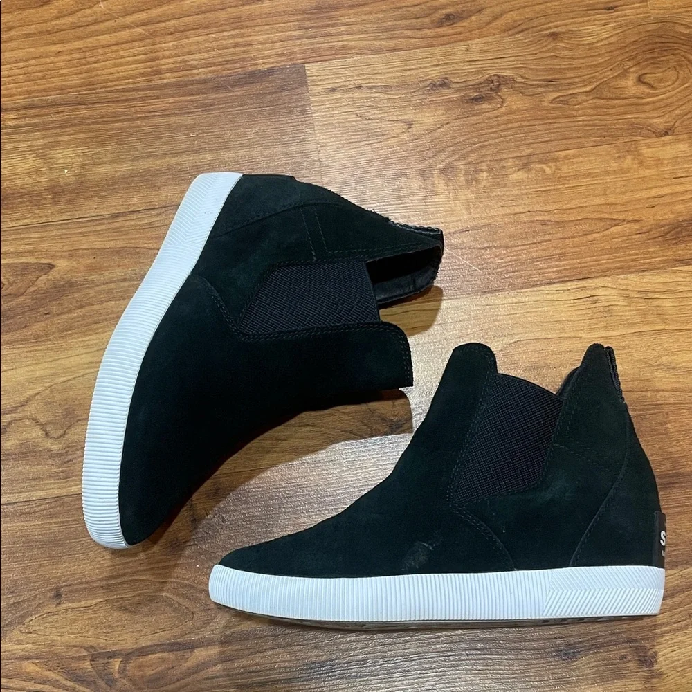Sorel Out N About Black Slip-On Suede wedge sneaker - Picture 2 of 6